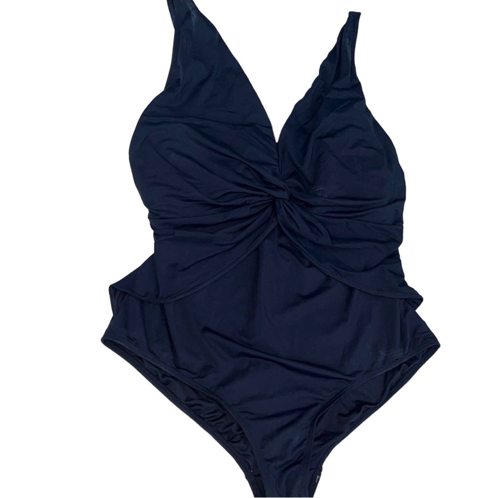 Micheal Kors ladies black one piece Plus size swimsuit size 24